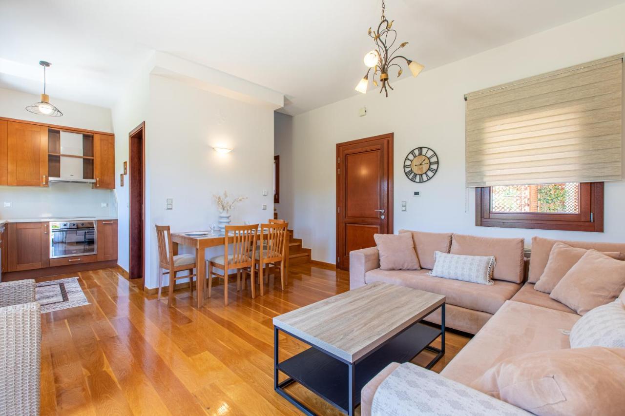 Gold Crest In Drapanias Beach, Nopigia Villa Kíssamos