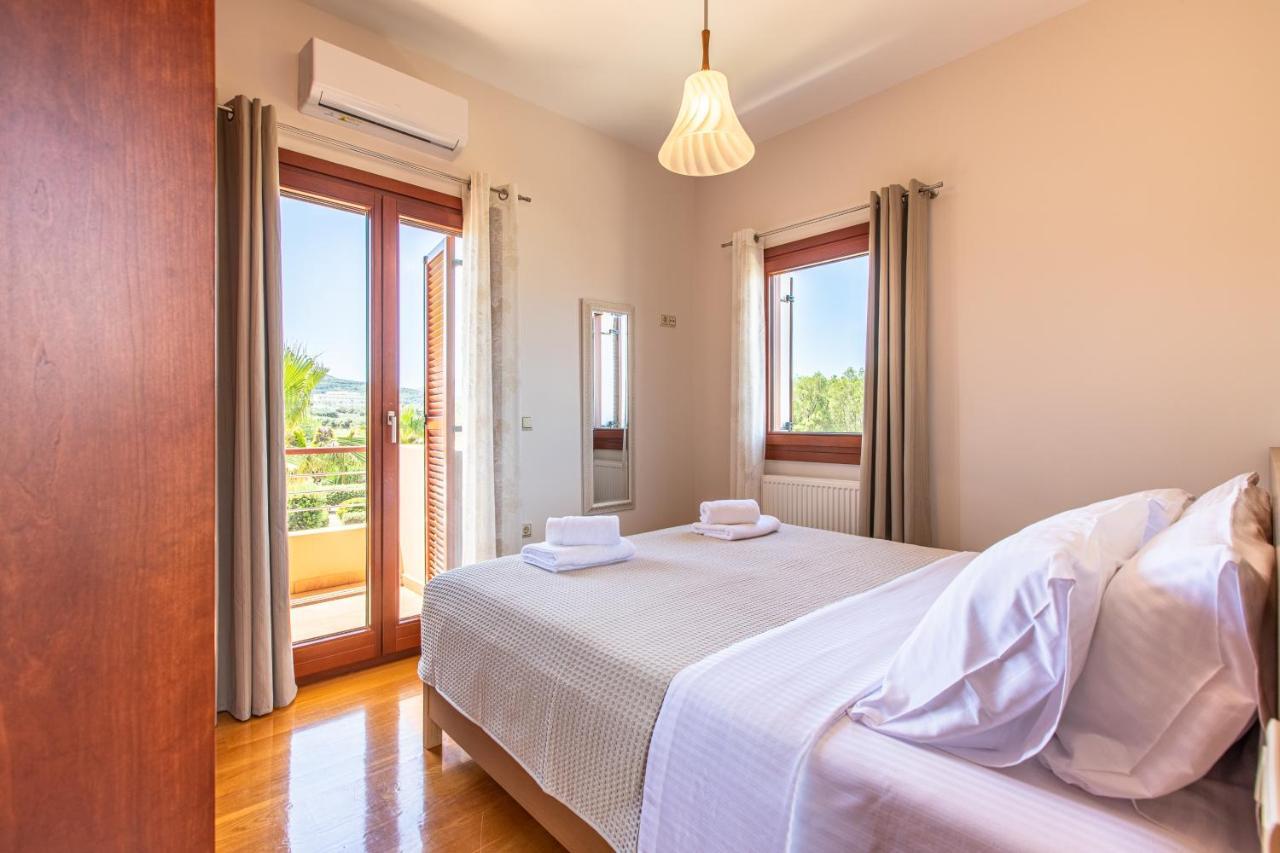 Gold Crest In Drapanias Beach, Nopigia Villa