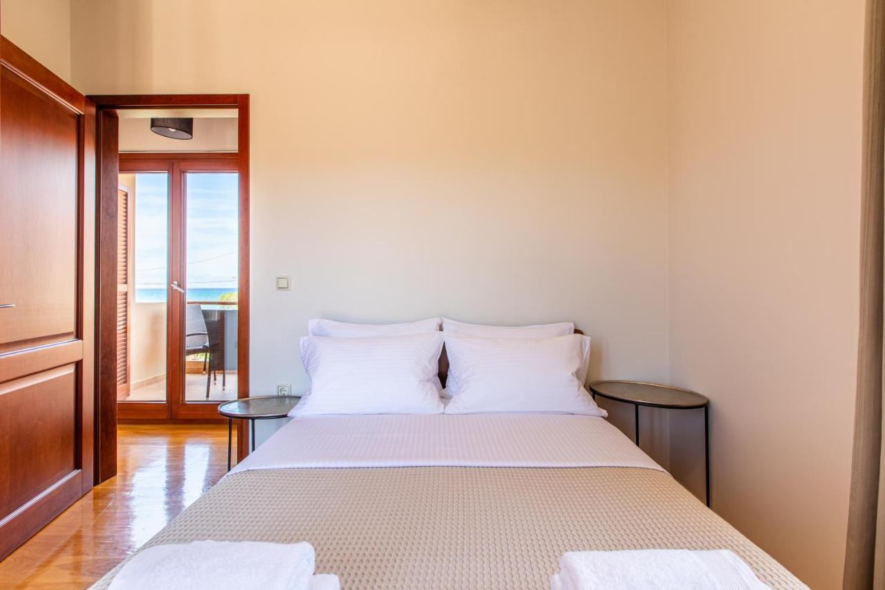 Villa Gold Crest In Drapanias Beach, Nopigia Kíssamos