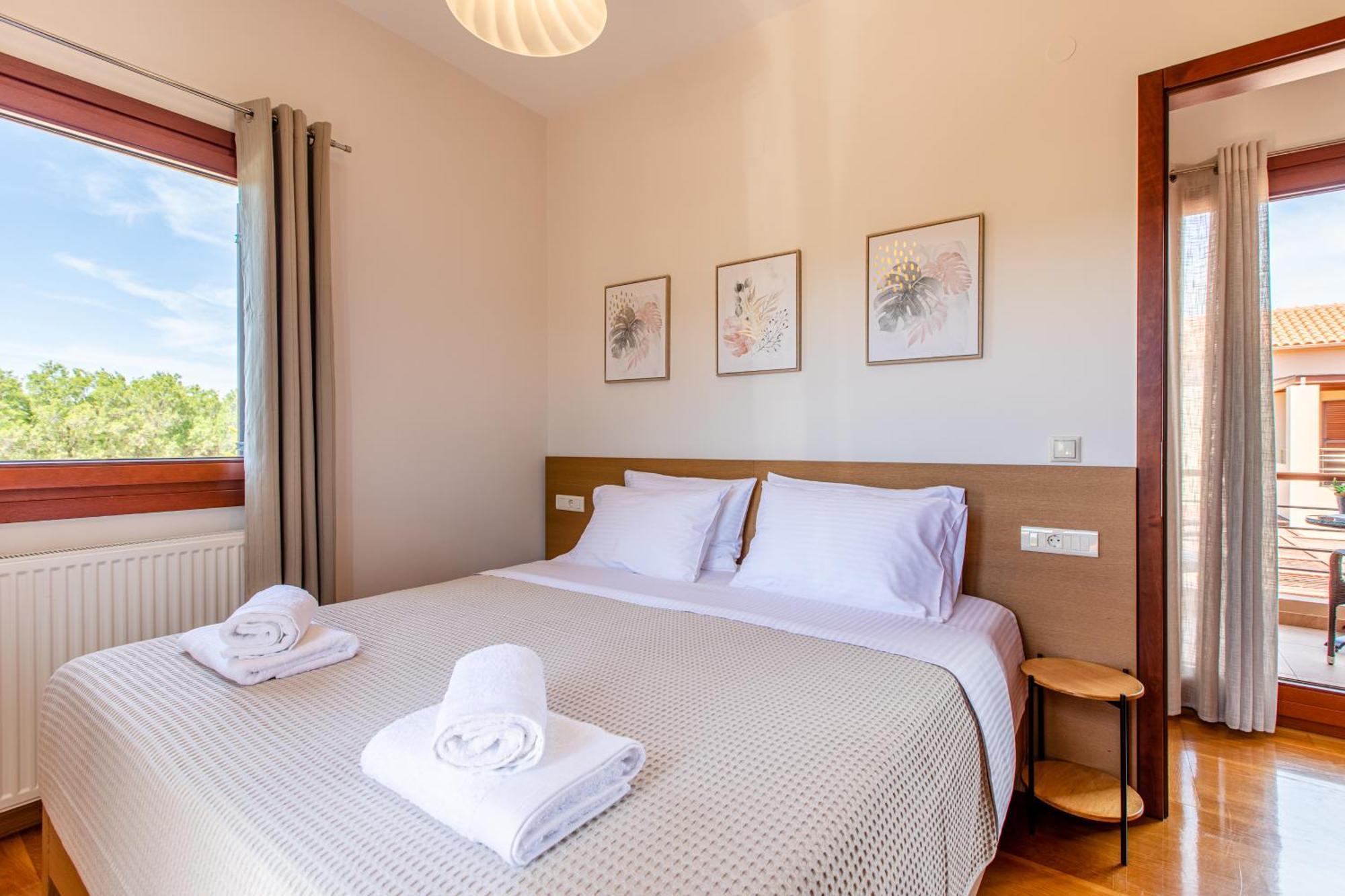 Villa Gold Crest In Drapanias Beach, Nopigia