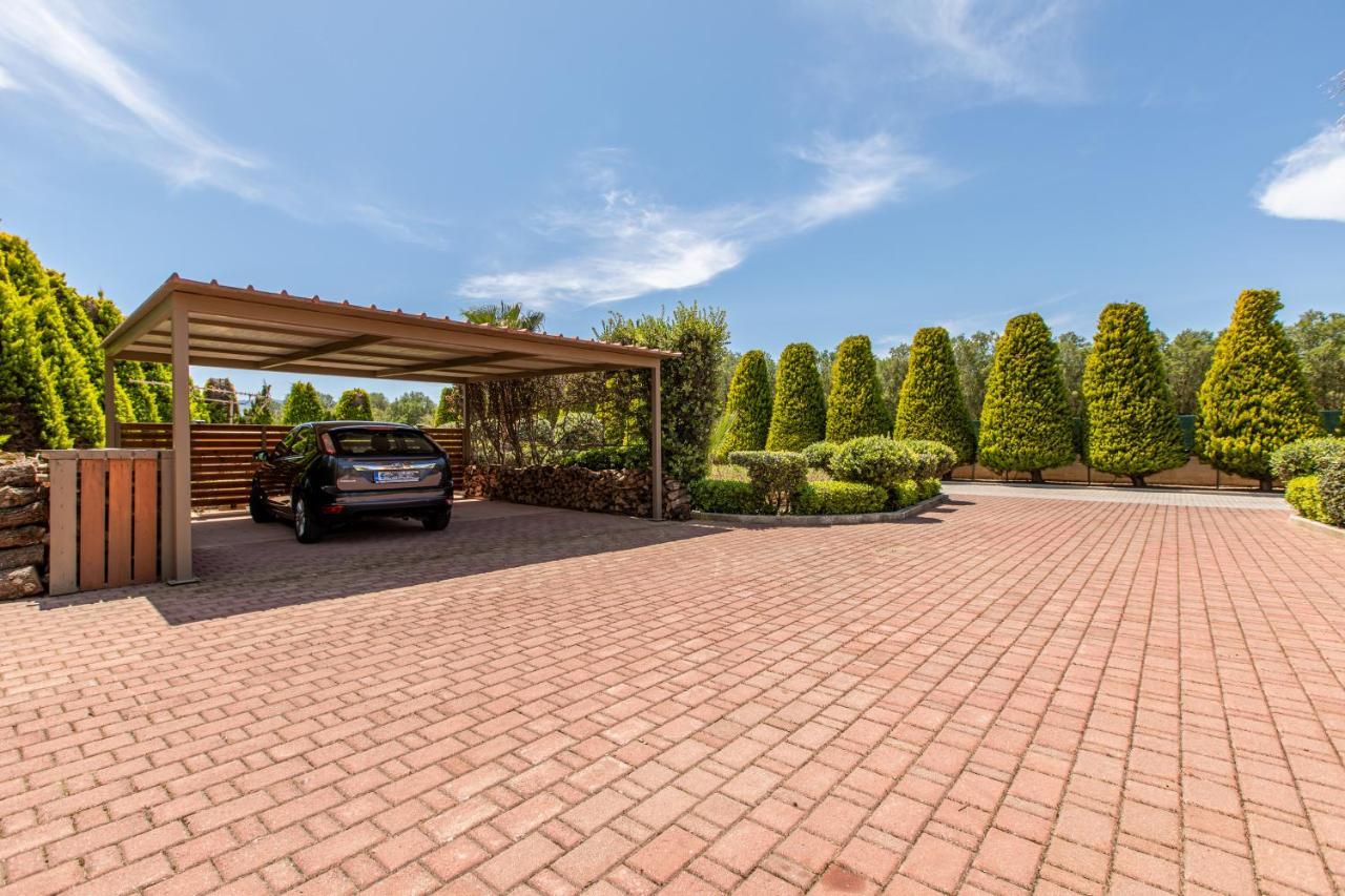 Villa Gold Crest In Drapanias Beach, Nopigia Kíssamos